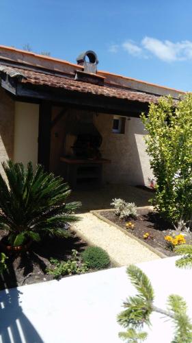 Facilities, l'orchidee in Talais Facilities, l'orchidee in Talais