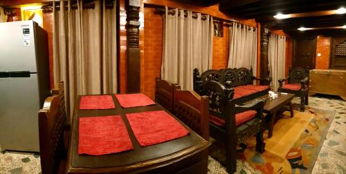 Facilities, Temple House near Patan Hospital Facilities, Temple House near Patan Hospital