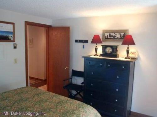This photo about Apartment 61SW Condo near Skiing and Hiking shared on HyHotel.com