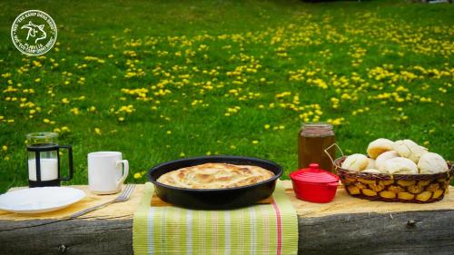 Mâncare şi băutură, Eco Camp Drno Brdo in Krajista Mâncare şi băutură, Eco Camp Drno Brdo in Krajista