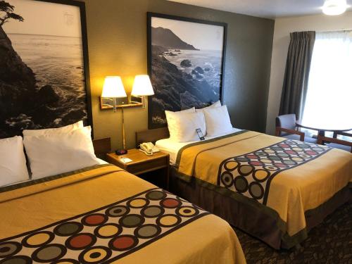 Super 8 By Wyndham Fort Bragg in Fort Bragg (Kalifornia) Super 8 By Wyndham Fort Bragg in Fort Bragg (Kalifornia)