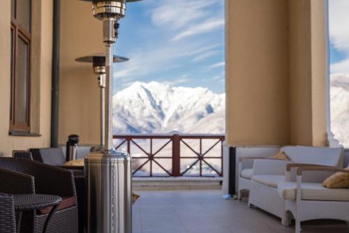 Novotel Resort Krasnaya Polyana Sochi in Estosadok Novotel Resort Krasnaya Polyana Sochi in Estosadok