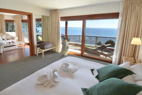 Hotel del Lago Golf & Art Resort in Punta del Este Hotel del Lago Golf & Art Resort in Punta del Este
