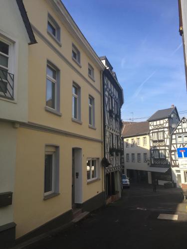 Im kleinen Stil ll in Linz am Rhein Im kleinen Stil ll in Linz am Rhein