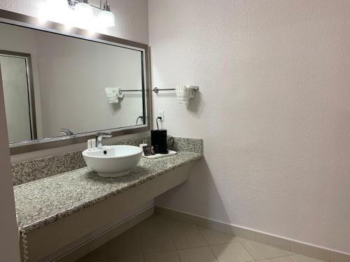 Bathroom, Death Valley Inn & RV Park in Beatty (NV) Bathroom, Death Valley Inn & RV Park in Beatty (NV)