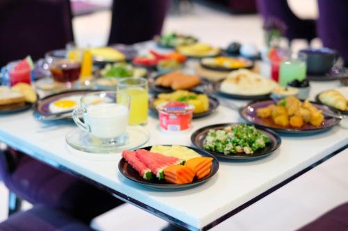 スカイ ホテル11