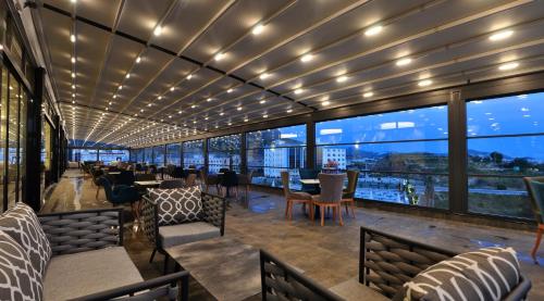 Restaurant, Campus Hill Hotel in Kestel Restaurant, Campus Hill Hotel in Kestel