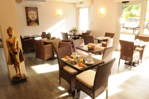 מסעדה, Hotel du Moulin in Niort מסעדה, Hotel du Moulin in Niort