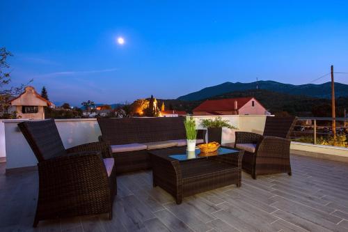 Létesítmények, Villa Golden Garden with 50sqm private pool in Gata Létesítmények, Villa Golden Garden with 50sqm private pool in Gata