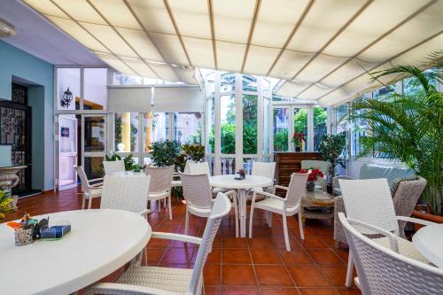 Zona de TV/saló-bar comuns, Elcano in Este Zona de TV/saló-bar comuns, Elcano in Este