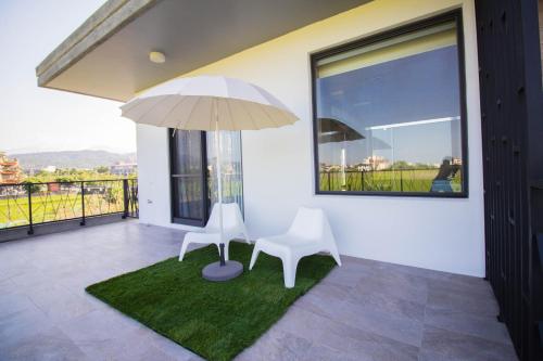 Balcony/terrace, Green Light Villa in Sanxing Township Balcony/terrace, Green Light Villa in Sanxing Township