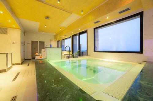 온수 욕조, Hotel Diplomat Palace in 리미니 온수 욕조, Hotel Diplomat Palace in 리미니