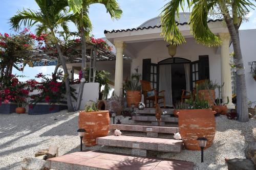 Utvendig, Casa Bonita Inn in La Parguera Utvendig, Casa Bonita Inn in La Parguera