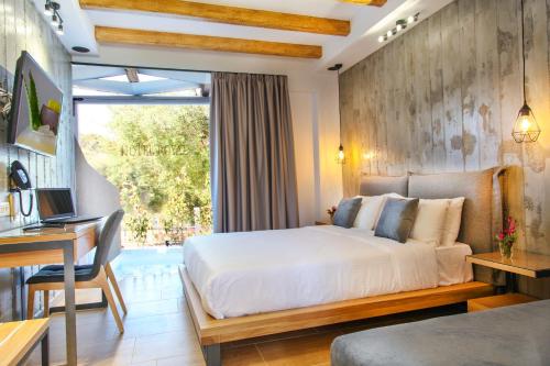 Royal Hotel and Suites in Chalkidiki Royal Hotel and Suites in Chalkidiki