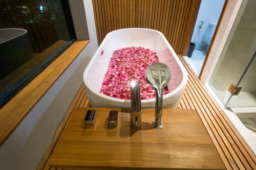 Facilities, The Gallery Hotel Naiharn in Nai Harn Beach Facilities, The Gallery Hotel Naiharn in Nai Harn Beach