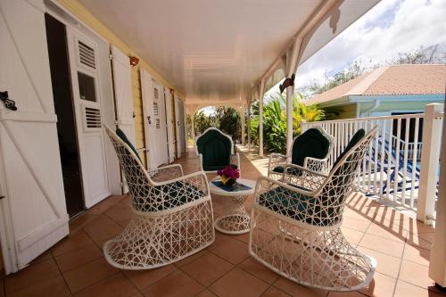 Villa Cattleya 4 chambres, villa avec piscine privée et grande terrasse couverte (Villa Cattleya 4 chambres, villa avec piscine privee et grande terrasse couverte) in Le Vauclin Villa Cattleya 4 chambres, villa avec piscine privée et grande terrasse couverte (Villa Cattleya 4 chambres, villa avec piscine privee et grande terrasse couverte) in Le Vauclin