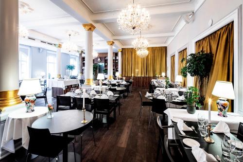 Restaurant, First Hotel Grand in Odense Restaurant, First Hotel Grand in Odense