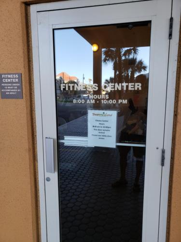 在meiguo.com看到的Treasure Island Resort Condominiums的介绍图片