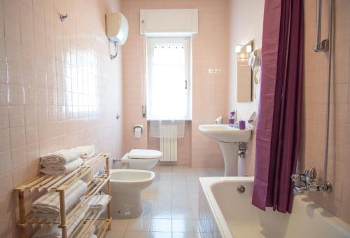 Baño, la pavoncella blu in Alghero Baño, la pavoncella blu in Alghero