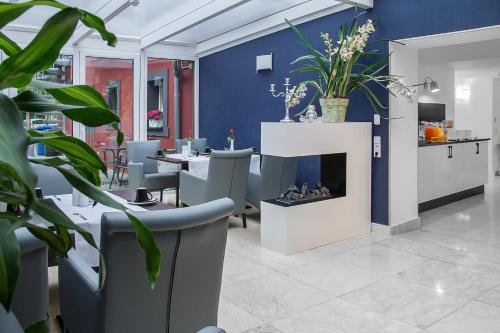 Haus Hotel & Pension Villa Laluna in Blankenburg Haus Hotel & Pension Villa Laluna in Blankenburg