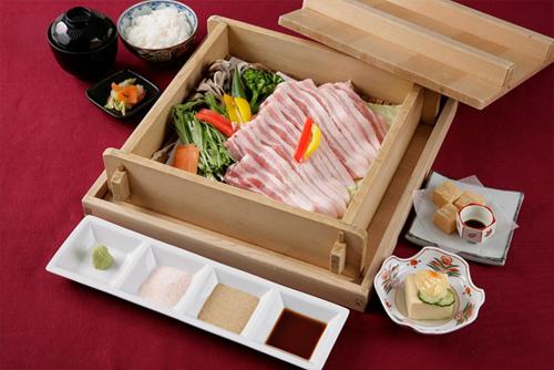 This photo about Sundance Resort Kawaguchiko shared on HyHotel.com