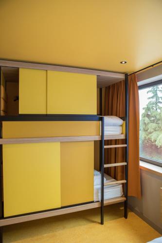 Guestroom, YOOMA Urban Lodge near Embassy of the Philippines Guestroom, YOOMA Urban Lodge near Embassy of the Philippines