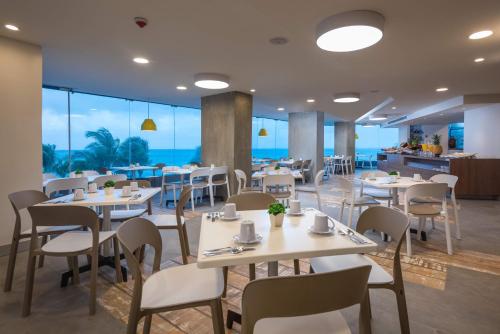Restaurant, Calypso Beach Hotel in San Andres Island Restaurant, Calypso Beach Hotel in San Andres Island