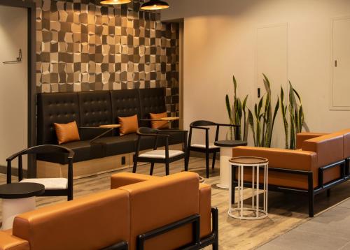 Pub/Lounge, Casa Grande Express in Macrodistrito Sur Pub/Lounge, Casa Grande Express in Macrodistrito Sur