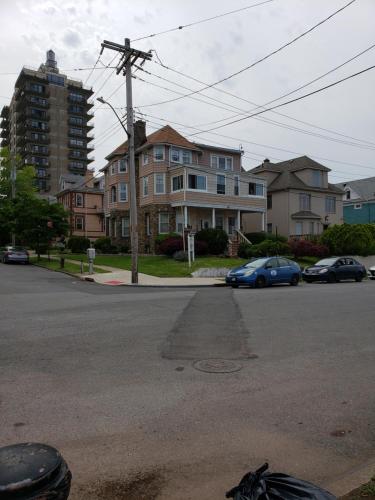 발코니/테라스, 하버 하우스 베드 앤 브렉퍼스트 (Harbor House Bed and Breakfast) in 스테이텐 아일랜드 발코니/테라스, 하버 하우스 베드 앤 브렉퍼스트 (Harbor House Bed and Breakfast) in 스테이텐 아일랜드