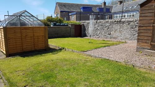 Garden, Myrtle Cottage in Johnshaven Garden, Myrtle Cottage in Johnshaven