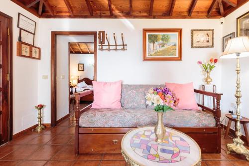 This photo about El Sitio La Rosa shared on HyHotel.com