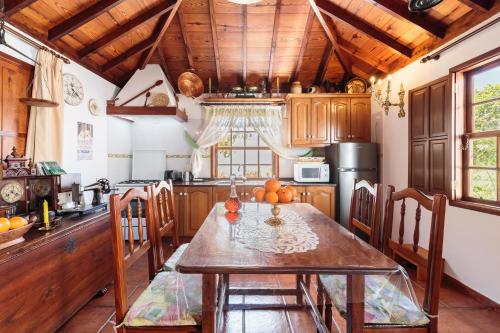 This photo about El Sitio La Rosa shared on HyHotel.com