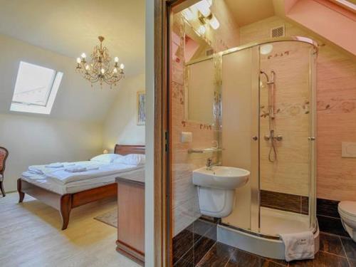 This photo about Victoria Cechini shared on HyHotel.com