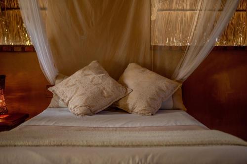 Turtle Cove Lodge and Yoga Shala in 伊尼扬巴内 Turtle Cove Lodge and Yoga Shala in 伊尼扬巴内