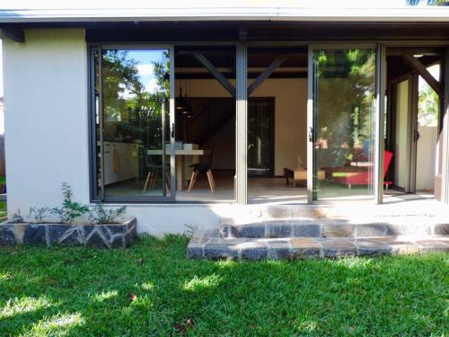 Bejárat, Luxury Cosy Guesthouse in Beau Camp Bejárat, Luxury Cosy Guesthouse in Beau Camp