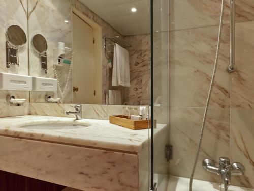 This photo about Hotel Mercure Figueira Da Foz shared on HyHotel.com