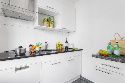Kitchen, Swiss Star Zurich Oerlikon near Hallenstadion Kitchen, Swiss Star Zurich Oerlikon near Hallenstadion