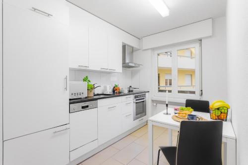 Kitchen, Swiss Star Zurich Oerlikon near Hallenstadion Kitchen, Swiss Star Zurich Oerlikon near Hallenstadion