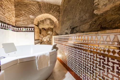 Hot tub, Sercotel Pintor El Greco in Toledo Hot tub, Sercotel Pintor El Greco in Toledo