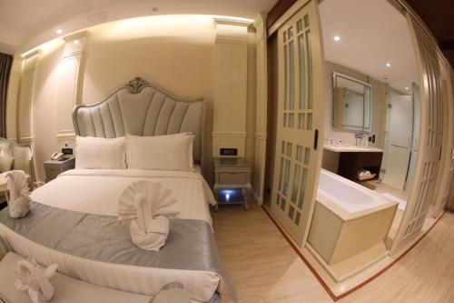 This photo about Regenta Central RS - Chennai shared on HyHotel.com