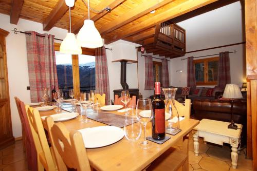 Restaurant, Chalet du Pre in Bourg-Saint-Maurice Restaurant, Chalet du Pre in Bourg-Saint-Maurice