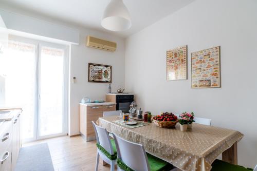 This photo about Appartamento Quindici shared on HyHotel.com