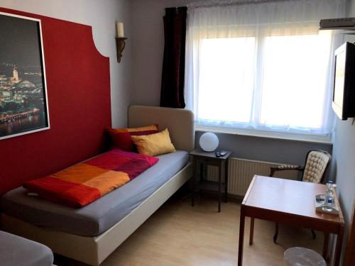 Hotel garni Zum Adenauer Forst in Wimbach Hotel garni Zum Adenauer Forst in Wimbach