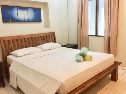 This photo about Sus Beach Cottages 1 Legian shared on HyHotel.com