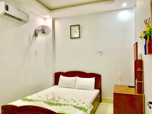 This photo about Đang Khoi Motel & Apartment shared on HyHotel.com