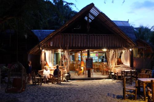 Restoran, Amami Beach Resort in Puerto Galera Restoran, Amami Beach Resort in Puerto Galera
