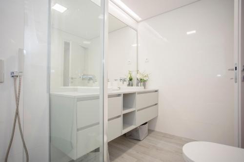 This photo about Liiiving - Luxury RiverView Apartments shared on HyHotel.com