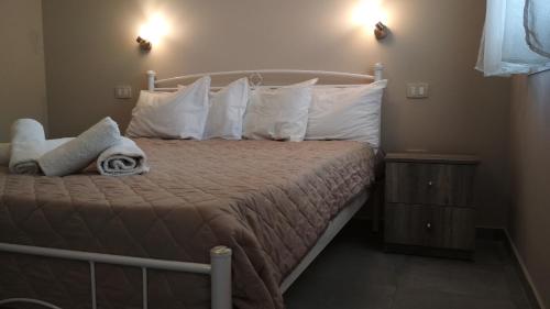 This photo about Casa De Rosa Apartments shared on HyHotel.com