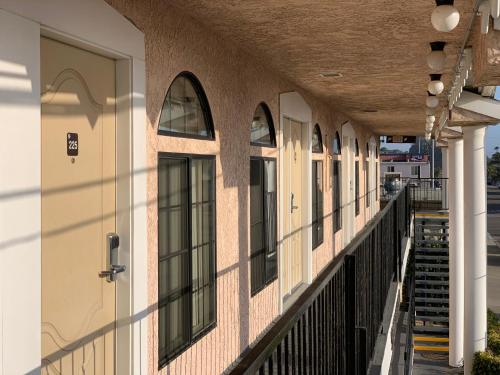 Seaview Inn Grover Beach in Grover Beach Seaview Inn Grover Beach in Grover Beach