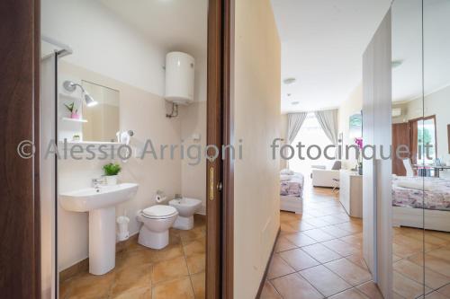 Bagno, BlueLake Inn in Olginate Bagno, BlueLake Inn in Olginate